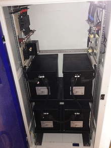 Installation Wechselrichter/Lader TransWatt Lithiumbatterien